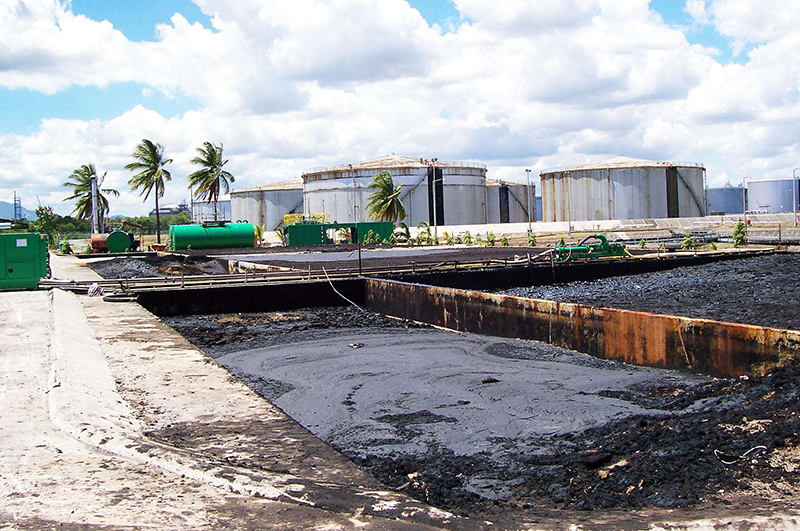 工業(yè)污泥連續(xù)式炭化爐物料