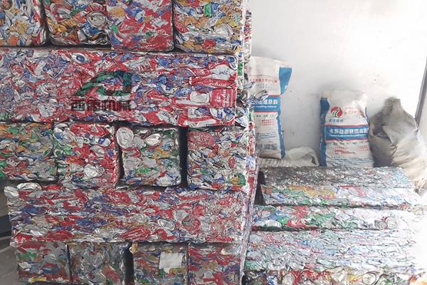 想節(jié)省時(shí)間又保持品質(zhì)？試試易拉罐脫漆爐，河南西德機(jī)械設(shè)備