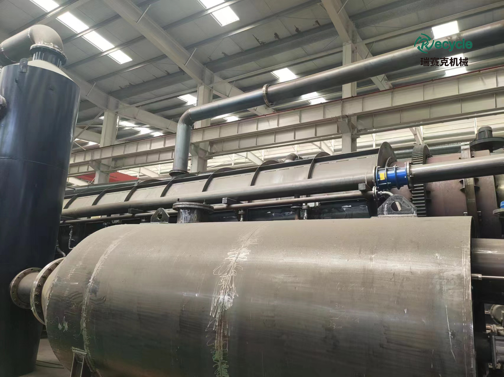 <strong>碳化爐電、氣、油聯(lián)產(chǎn)生產(chǎn)工藝：實(shí)現(xiàn)能源合理利用并減少成本</strong>