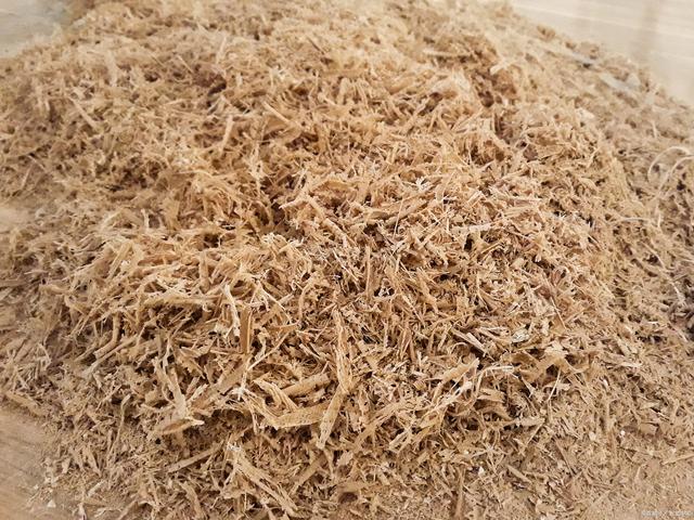 <strong> 木屑的碳化利用，連續(xù)式生物質(zhì)炭化爐</strong>