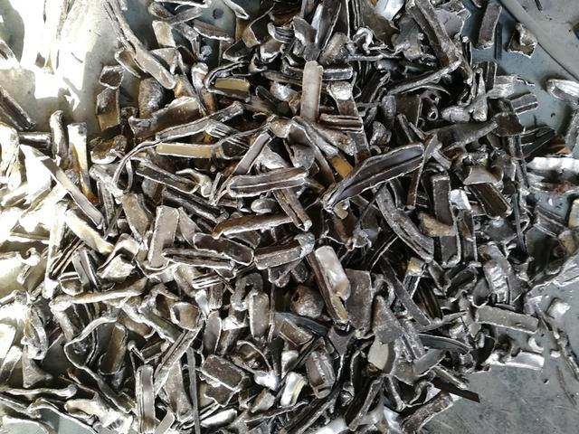 <strong>廢舊斷橋鋁的脫漆處理方法及其優(yōu)勢介紹</strong>