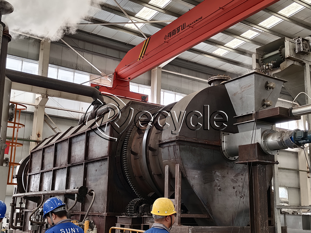 <strong>是什么讓連續(xù)式脫漆爐實現(xiàn)連續(xù)不停機的運作？</strong>